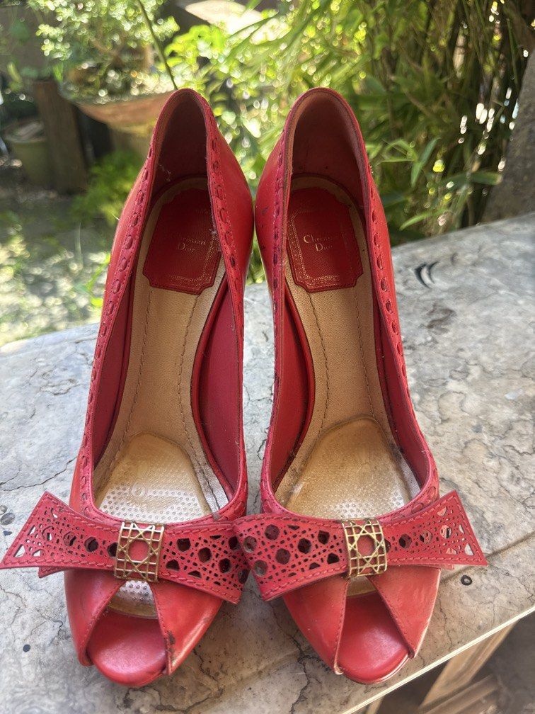CHRISTIAN DIOR SOPHISTICATED HEELS (Category: Others) located in Angeles City. Submitted by migs_font29 (Listing ID 1466783998, Image 1). Description: nice.