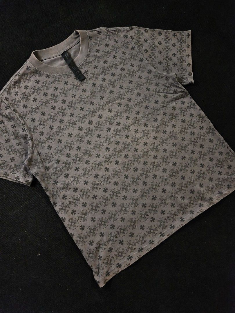 Chrome Hearts AOP (Category: Tshirts & Polo Shirts ) located in San Fernando. Submitted by gaboo_asncn (Listing ID 1466950236, Image 1). Description: - Chrome Hearts AOP - Size: XL (W23/L27.5) - Conditions: Excellent - Color Rate: 9.5/10 - No issue.