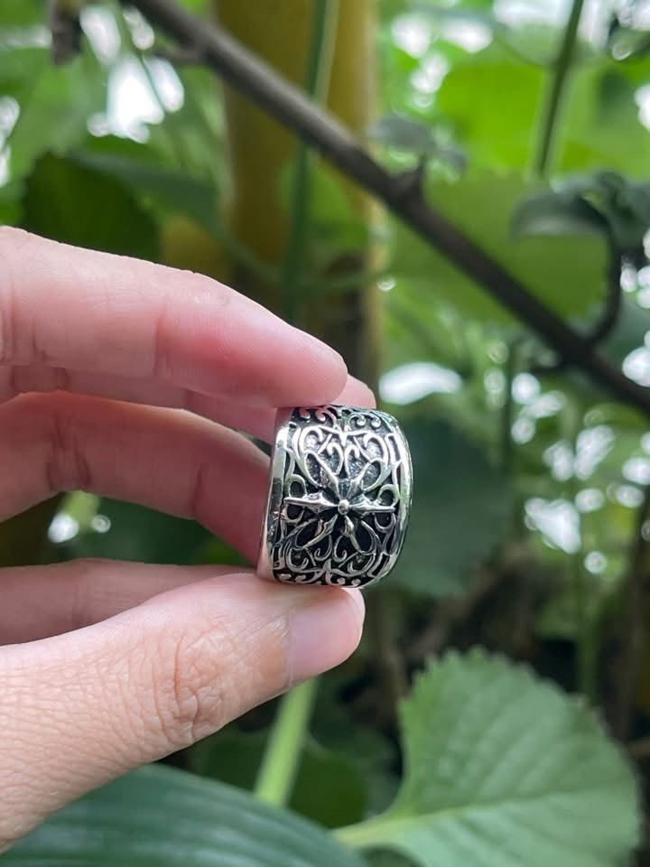 CHROME HEARTS RINGS (Category: Luxury Accessories) located in Makati City. Submitted by xai_g18 (Listing ID 1466823972, Image 3). Description: FOR SALE CHROME HEARTS RINGS ADJUSTABLE STAINLESS NON TARNISH BRAND NEW OPEN FOR LALAMOVE (COP) ONLY .