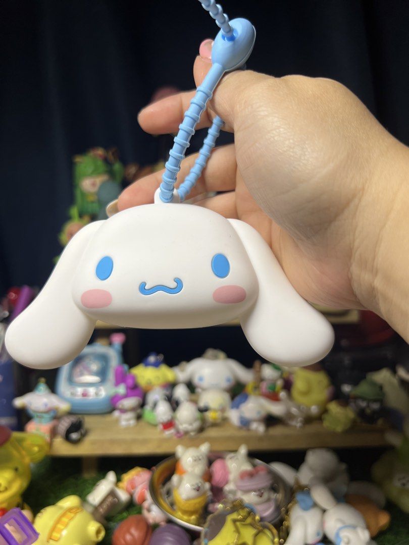 Cinnamoroll CoinPurse (Category: Character Goods) located in Santa Ana. Submitted by yanyanxvii (Listing ID 1466949435, Image 1). Description: .