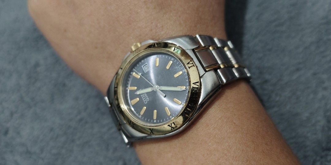Citizen 2510 Caliber series (Category: Men's Watches) located in Cebu City. Submitted by aceoftime (Listing ID 1466946103, Image 2). Description: In excellent condition Caliber 2510 analog quartz with date display 2 tone stainless steel Sunburst grey dial Watch only Our Guarantee: 💯 Authentic All watches are checked by our experienced technician to ensure good functionality Please manage your expectations since these are preloved watches some ma