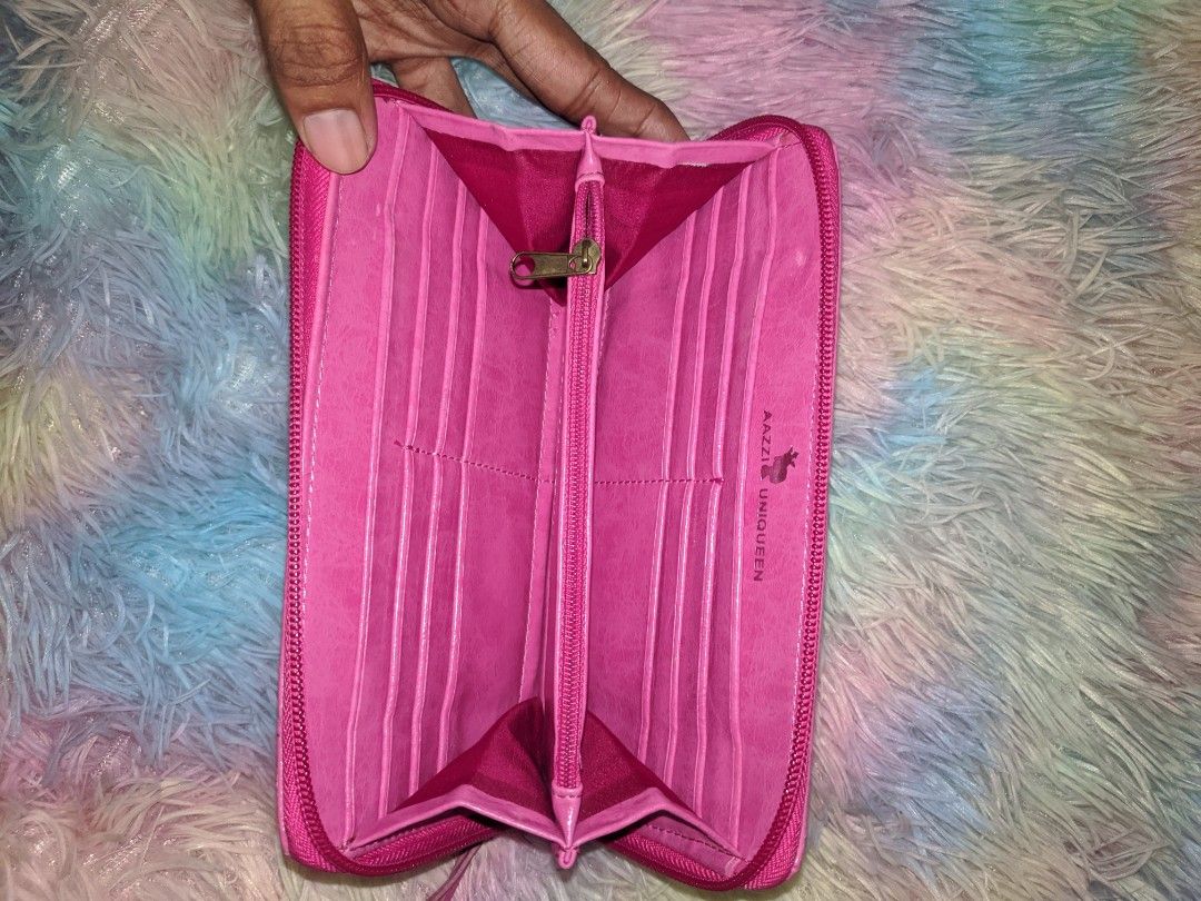 CITY WALLET INSPO (Category: Wallets & Card holders) located in President Roxas. Submitted by keanmichael248 (Listing ID 1466870148, Image 2). Description: .