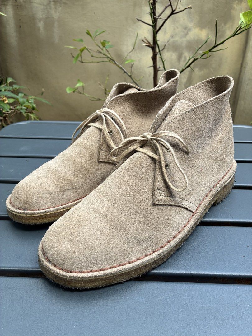 CLARKS DESERT BOOTS (Category: Boots) located in Las Pinas. Submitted by iamlowenz (Listing ID 1466797711, Image 1). Description: Clarks Desert Boots Made in Vietnam US9.5 (fits up to size 10) Preowned, not thrifted This is the iconic sand suede version. Bourdain’s favorite pair. 🙂 .