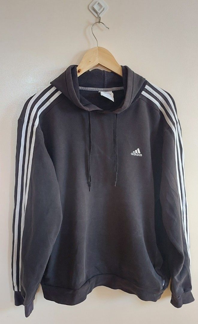 classic adidas 3-Stripes Essentials Logo Pullover Hoodie (Category: Activewear) located in Pozorrubio. Submitted by infinite_grind_0.1 (Listing ID 1466818724, Image 1). Description: 285 This is a classic adidas 3-Stripes Essentials Logo Pullover Hoodie. on tape: chest 22 length 24.
