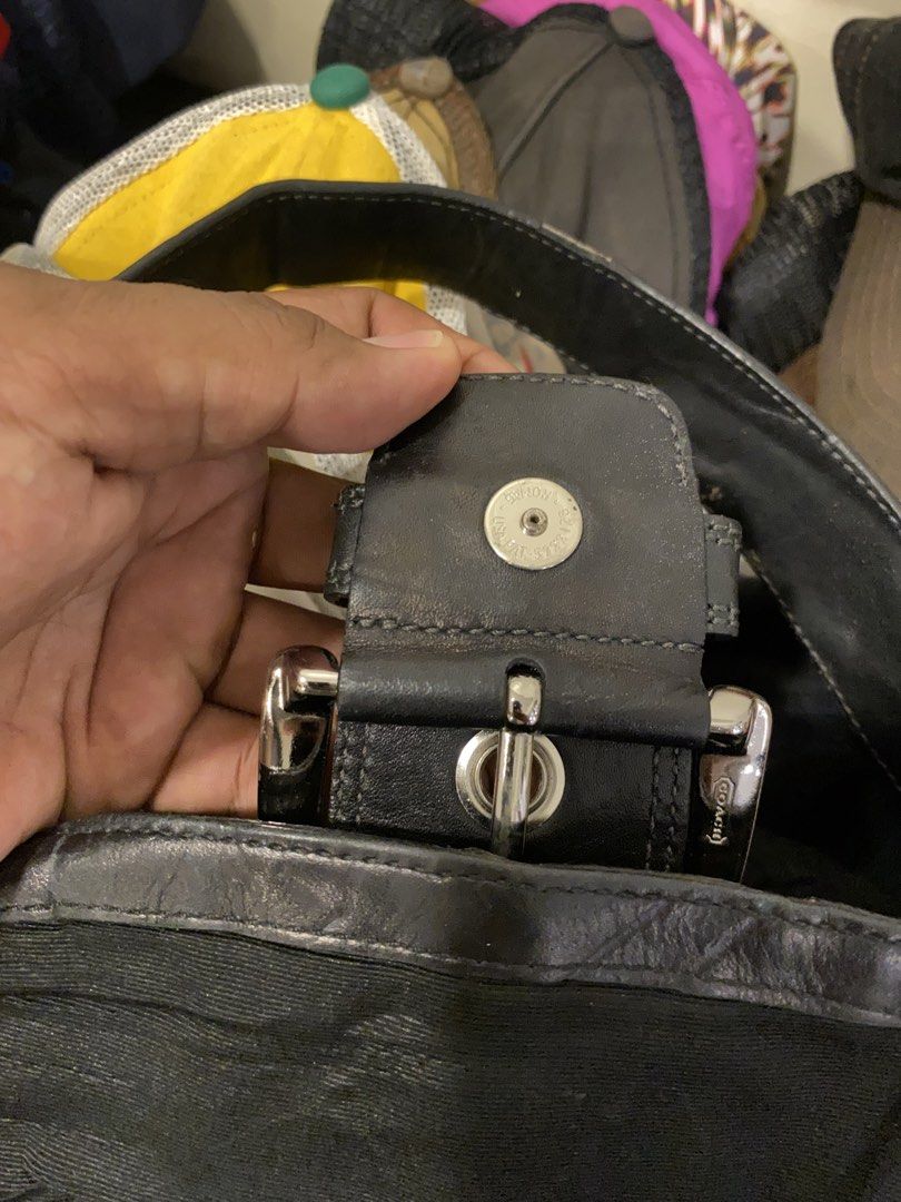Coach (Category: Luxury Bags & Wallets) located in Davao. Submitted by workmensph (Listing ID 1466907552, Image 3). Description: .