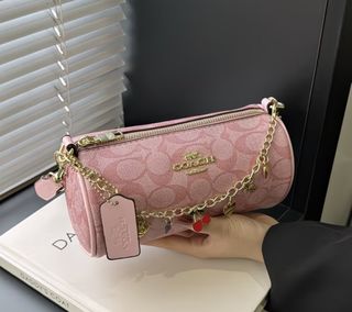 （分類：）位於 。 由 kylie.babes 提交（商品編號 1466805833，圖片 1）。簡介： 。