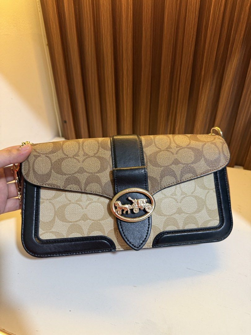 Coach Georgie (Category: Luxury Bags & Wallets) located in Santiago. Submitted by THRIFTTHRILLBAGS (Listing ID 1466870628, Image 2). Description: COACH GEORGIE REPLACE STRAP! Replace STRAP GUARANTEED OG MALINIS MABANGO SHOULDER BAG .