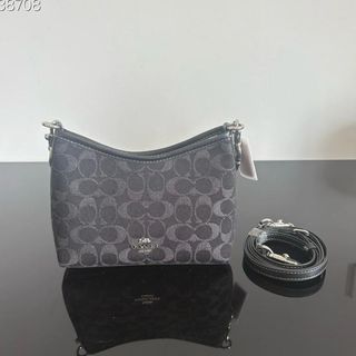 （分類：）位於 。 由 mitzigrant 提交（商品編號 1466839598，圖片 1）。簡介： 。