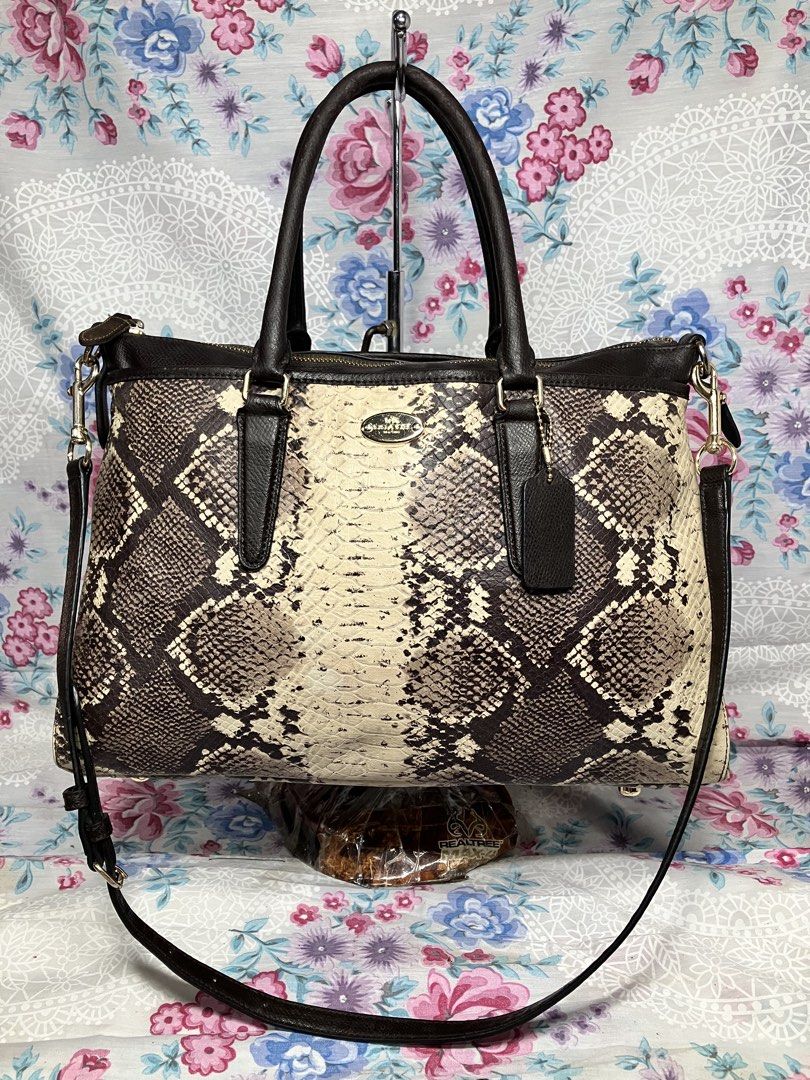 COACH MORGAN PYTHON LEATHER SATCHEL BAG (Category: Cross-body Bags) located in General Mariano Alvarez. Submitted by adonid (Listing ID 1466857805, Image 1). Description: COACH MORGAN PYTHON LEATHER SATCHEL BAG GOOD CONDITION NORMAL SIGN OF USAGE ONLY.