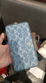 (Category: ) located in . Submitted by girlshopmcollection (Listing ID 1466969466, Image 1). Description: .