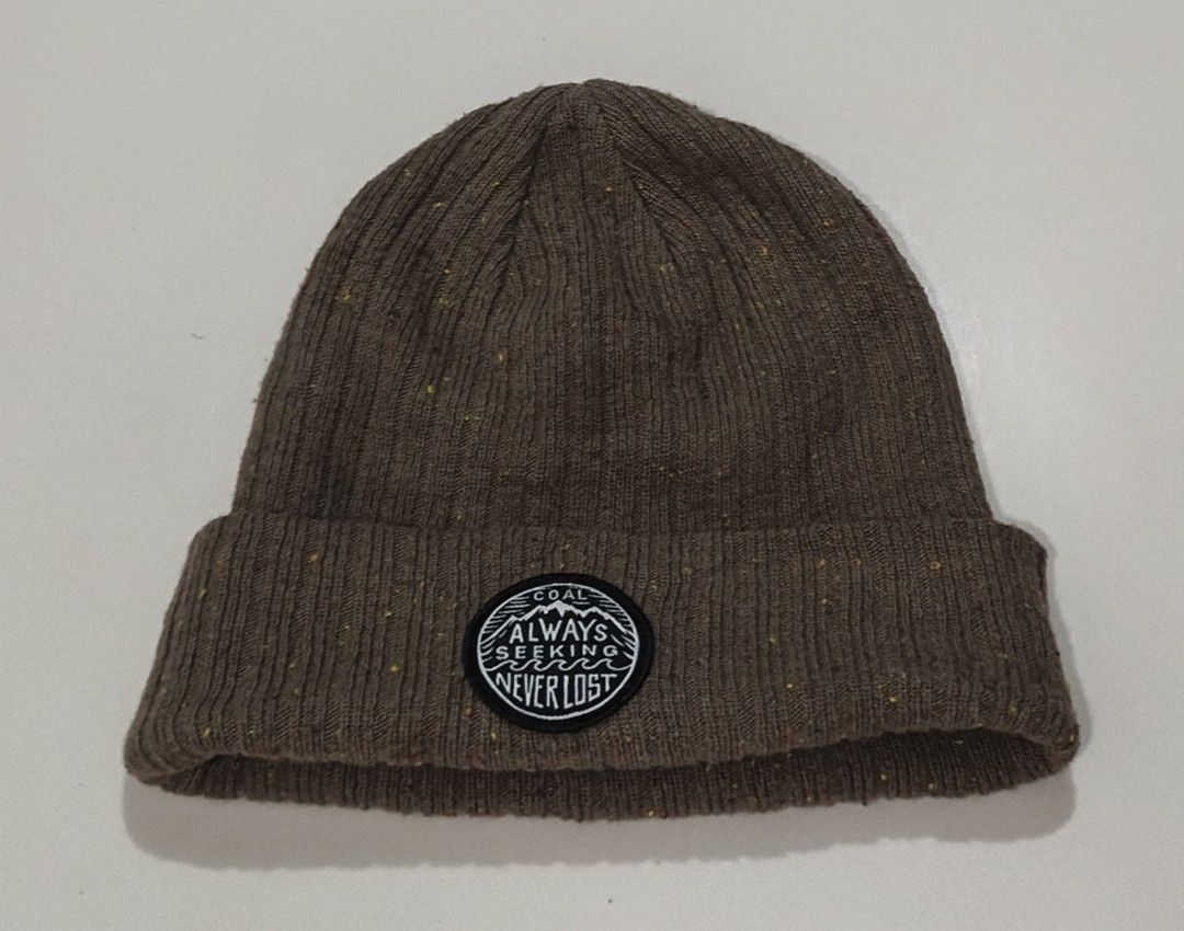 Coal beanie (Category: Beanies) located in Naga. Submitted by otaydenyoks (Listing ID 1466851940, Image 1). Description: .