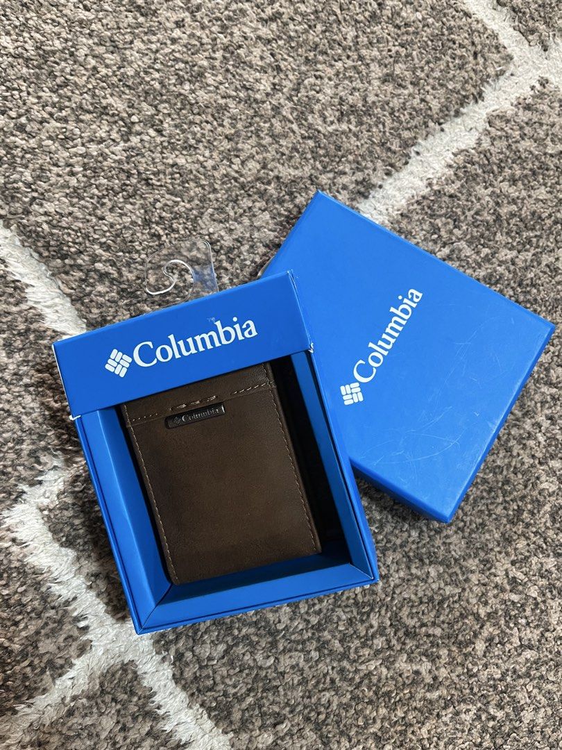 Columbia card holder wallet from U.S (Category: Wallets & Card Holders) located in Manila. Submitted by ty_imported_goods (Listing ID 1466777488, Image 1). Description: Original from U.S Srp $38 Color: Tan.
