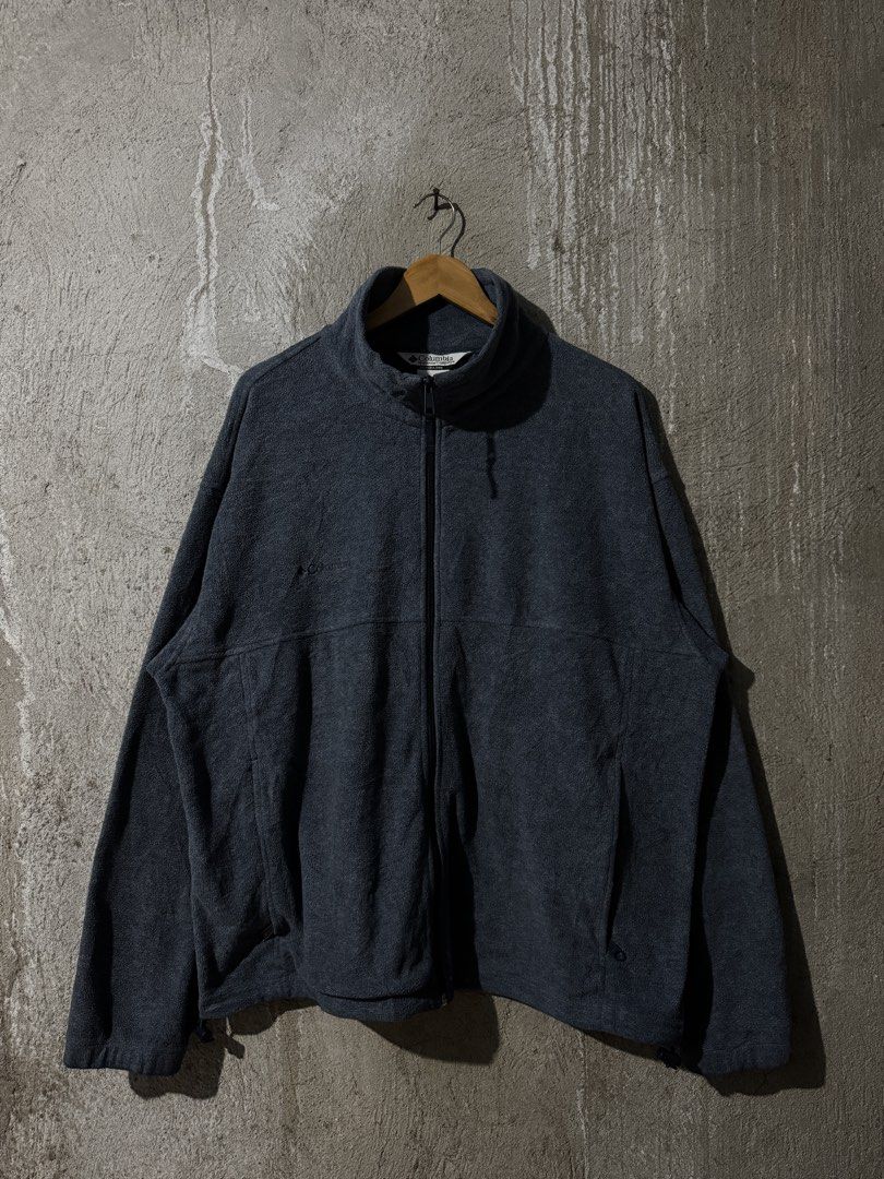 Columbia Fleece Jacket Dark Blue Gray (Category: Coats, Jackets and Outerwear) located in Pasay City. Submitted by niel304 (Listing ID 1466828227, Image 1). Description: Condition: 9.5/10 Dimensions: 26x29 Size on tag: XLarge Issues: none.