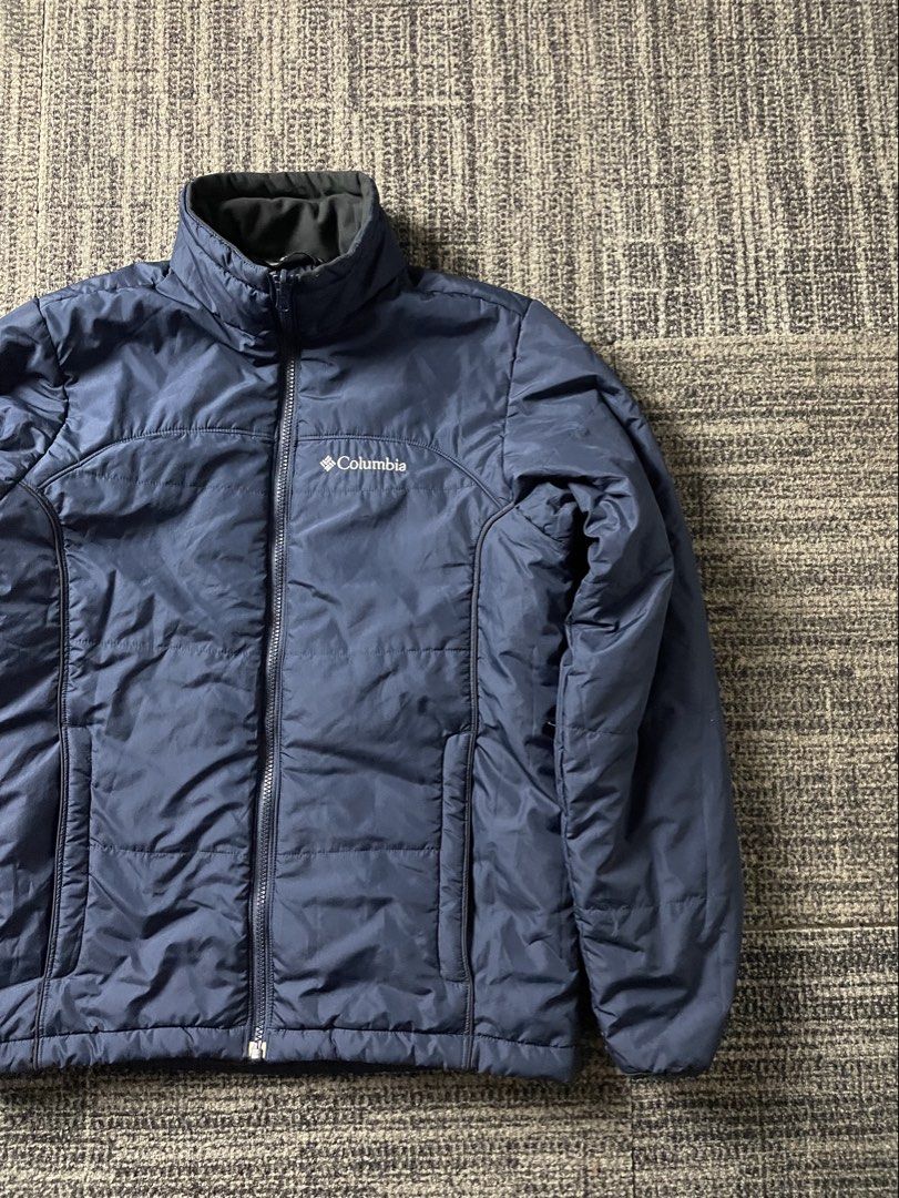 Columbia Omni Heat Jacket (Category: Coats, Jackets and Outerwear) located in Taguig. Submitted by highlows (Listing ID 1466934360, Image 3). Description: size small 20x26 no flaw excellent condition 10/10.