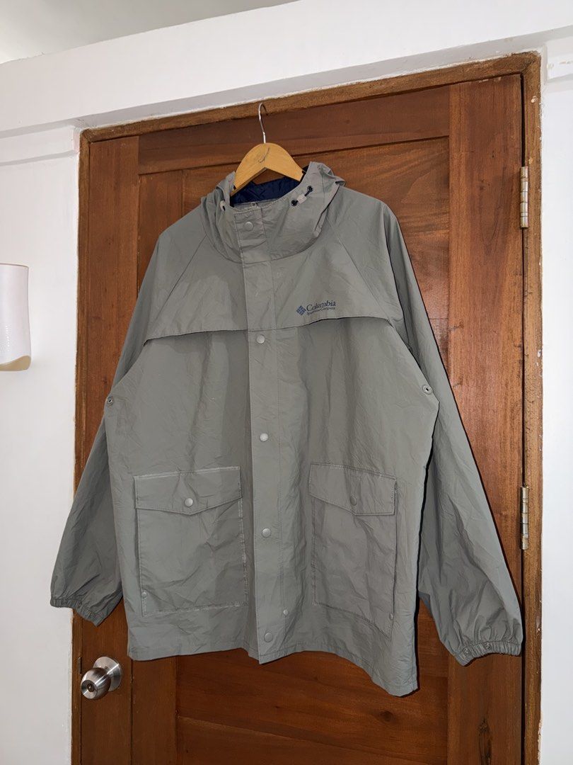 COLUMBIA RAIN COAT WATER PROOF JACKET (Category: Announcements) located in Manila. Submitted by triptothrift7 (Listing ID 1466914515, Image 2). Description: pm me for fast transaction! COLUMBIA RAIN COAT WATER PROOF JACKET for only 1500 size 2XL fitting sa sukat width 26 x 31 length no issue need wash lang sa pictures check niyo po excellent condition color rate 9/10 mode of payment gcash or bank transfer location Biñan laguna.