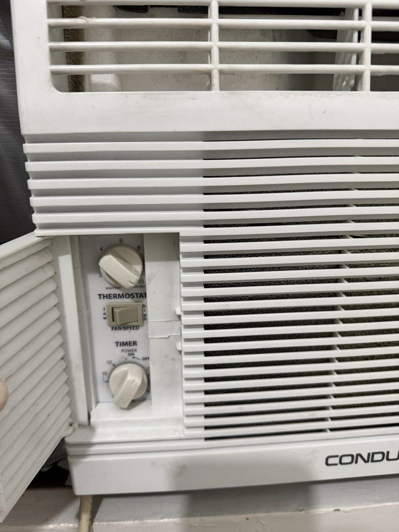 Condura 0.5 HP (Category: Air Conditioning and Heating) located in Manila. Submitted by benedict.benedict1 (Listing ID 1466839833, Image 3). Description: Newly cleaned aircon last July 2026 2024 acquired and used with care RFS: not using anymore Can do meetup sm Calamba .