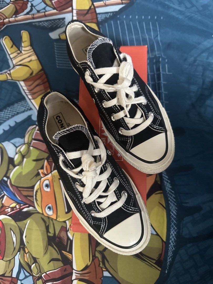 Converse Chuck Taylor (Category: Sneakers) located in Pasig City. Submitted by mae_detoito (Listing ID 1466851999, Image 1). Description: Used only twice Like new .