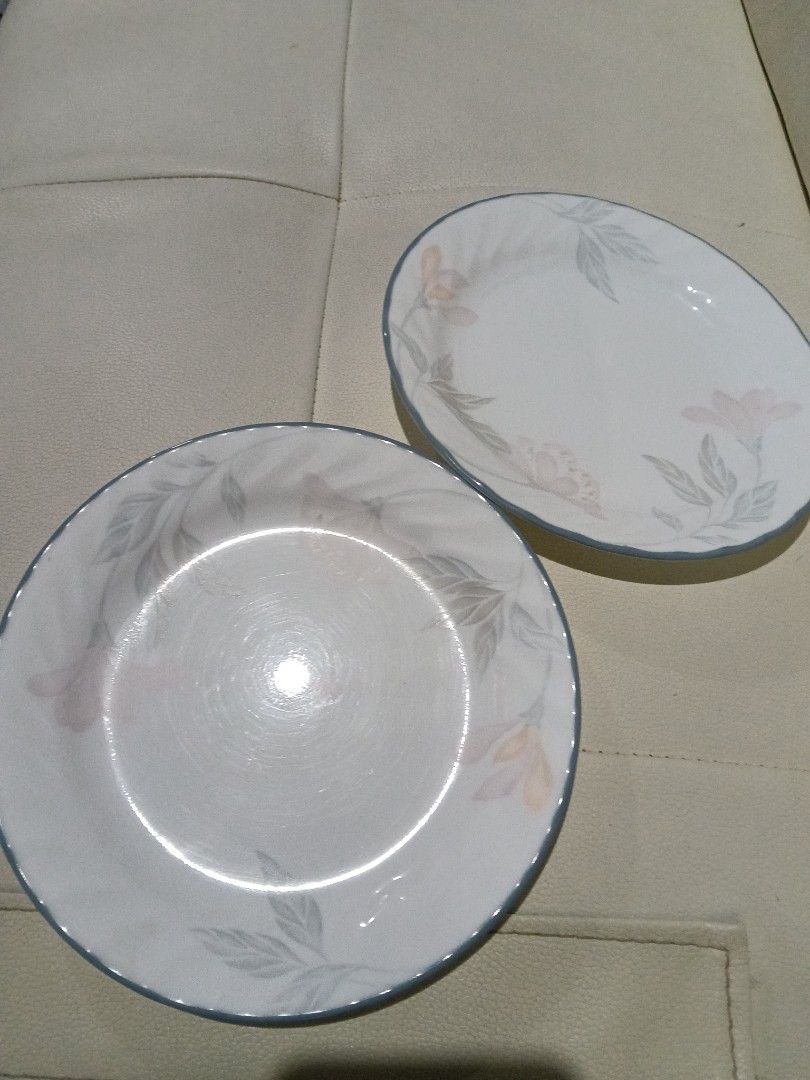 Corelle Vitrelle Heart (Category: Dinnerware & Cutlery) located in Manila. Submitted by zenbear_6b2d8a (Listing ID 1466914312, Image 3). Description: - Genuine Corelle dinnerware made in USA - Set of 5 durable Vitrelle glass plates - Designs: 3 with blue heart vine pattern, 2 with pastel floral patter n - Break and chip resistant for everyday use - Microwave safe (do not use on stovetop or broiler) take all for 350 .