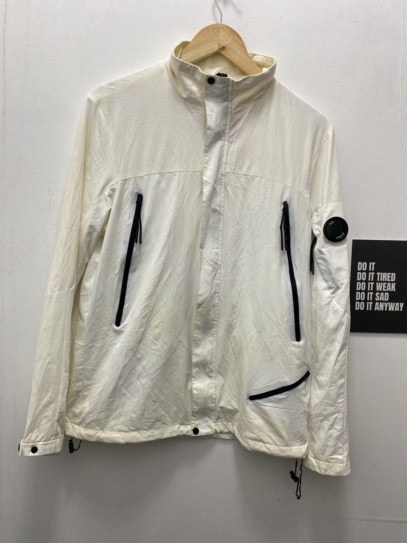 C.P. COMPANY (Category: Coats, Jackets and Outerwear) located in Ipil. Submitted by fmgthriftco. (Listing ID 1466793287, Image 1). Description: Dimes: 20x26 Excellent condition Needwash Dm📩.