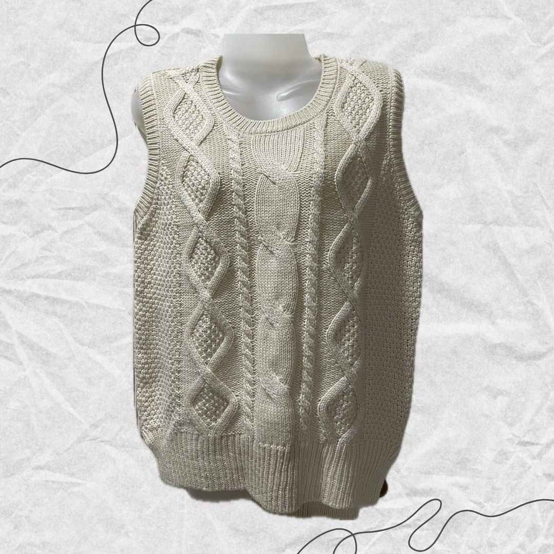 Cream Round Neck Vest (Category: Others Tops) located in Manila. Submitted by lovedbydeviii (Listing ID 1466853029, Image 1). Description: Cream Round Neck Vest 🧵Php 175 👗Size: L 👗Slightly used but still in very good condition * note that color may slightly vary due to lighting .