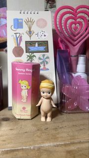 (Category: ) located in . Submitted by pomegranate444 (Listing ID 1466785765, Image 1). Description: .