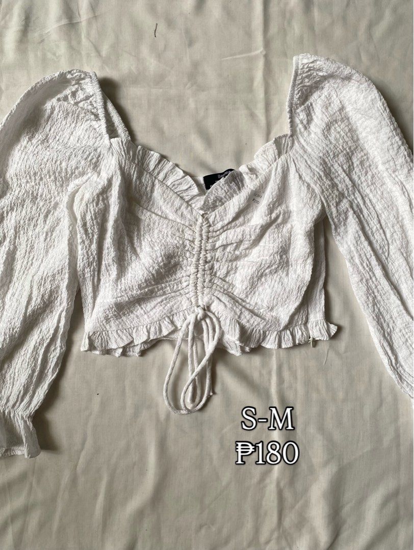 croptop bershka (Category: Blouses) located in Davao. Submitted by gathrd.kloset (Listing ID 1466782481, Image 1). Description: .