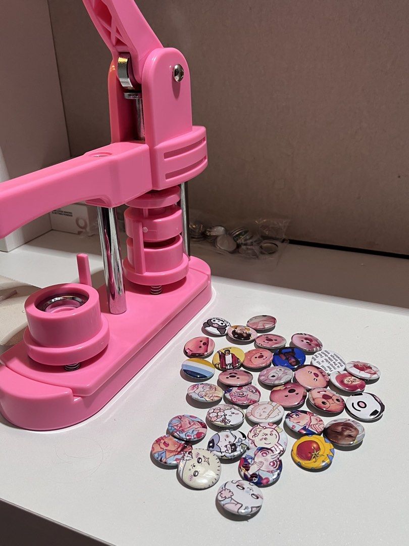 Custom Badge Buttons Pins Handcrafted (Category: Handmade Craft) located in San Mateo. Submitted by preciousguardiano13 (Listing ID 1466961976, Image 1). Description: Customize your own button pins! Send me your design, and I’ll make it happen. 📌 25mm Button Pins — ₱10 each (min of 20pcs) Pre-orders are now open! 💌 Message me for details. 📍 San Mateo, Rizal MOD: J&T Express (Nationwide) | Lalamove Pick-up: Available 📌 Shop Policies: * STRICTL