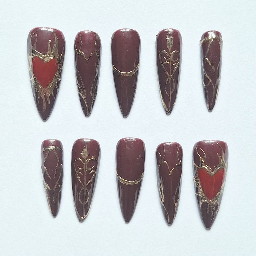 Custom press on nails (Category: Hands & Nails) located in Quezon City. Submitted by luxetips_pressph (Listing ID 1466859827, Image 1). Description: Custom Press On Nails for 250-350php Any shape and length message to order and for inquiries Inclusions: 📌 Nail Prep Kit (Alcohol Pads, Cuticle Pusher, Nail File) 📌 Jelly Glue 📌 Care Card 📌 Press On Nails.