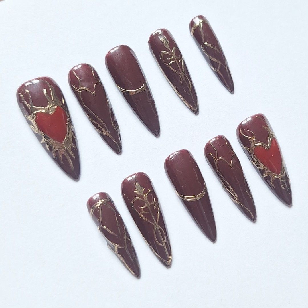 Custom press on nails (Category: Hands & Nails) located in Quezon City. Submitted by luxetips_pressph (Listing ID 1466859827, Image 2). Description: Custom Press On Nails for 250-350php Any shape and length message to order and for inquiries Inclusions: 📌 Nail Prep Kit (Alcohol Pads, Cuticle Pusher, Nail File) 📌 Jelly Glue 📌 Care Card 📌 Press On Nails.