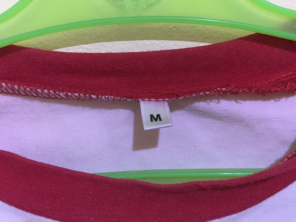 Y2k red cherry crop top size M (Category: Blouses) located in Taguig. Submitted by liandeclutters (Listing ID 1466875735, Image 3). Description: flaw: super cute top but it has a pink stain (not that visible) cos nahaluan siya ng another colored top during laundry 📍Taguig City.