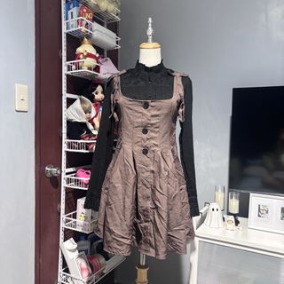 (Category: ) located in . Submitted by eladela.closet (Listing ID 1466817497, Image 1). Description: .