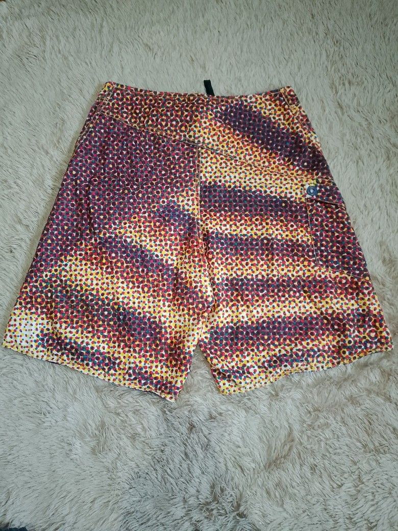 DC Polka Dots Boardshort (Category: Swim Trunks & Board Shorts) located in Cebu City. Submitted by thrift.by_mar (Listing ID 1466826535, Image 2). Description: - excellent condition - 34x21 - no Issue.