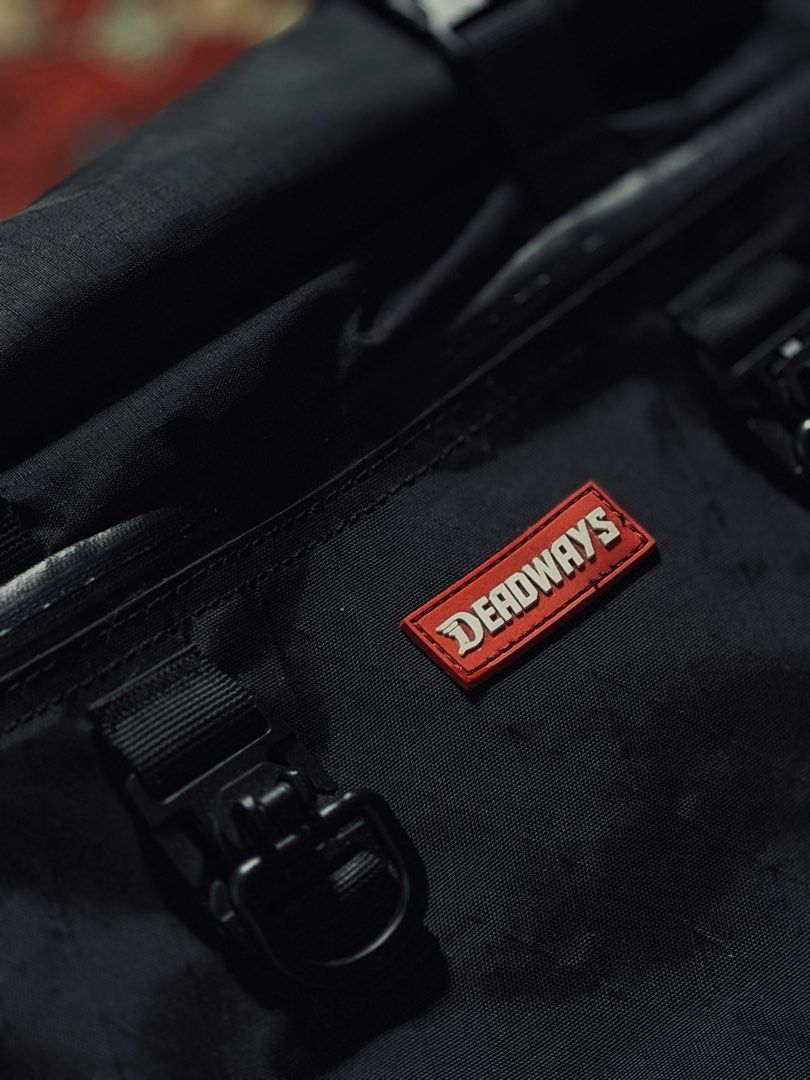 Deadways Cambridge (Category: Belt bags, Clutches and Pouches) located in Manila. Submitted by localstreetwear (Listing ID 1466831380, Image 2). Description: Deadways Cambridge 4500 Antipolo City Sf shoulder by the buyer Antipolo City.