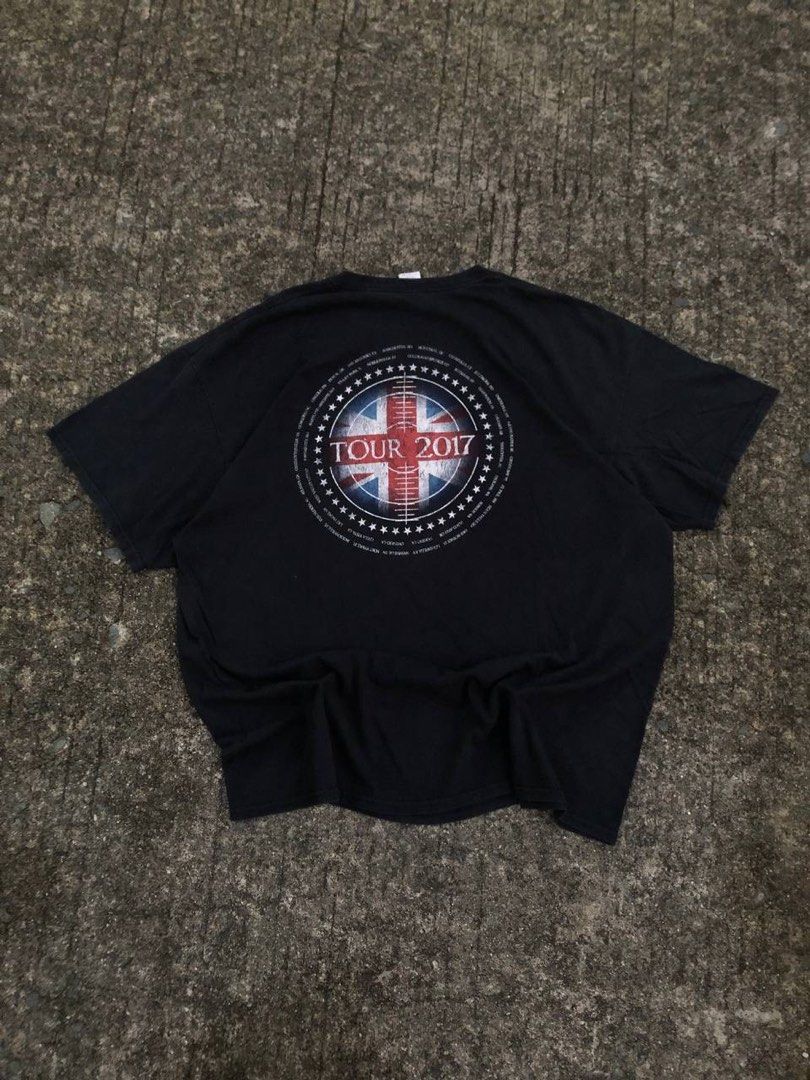 DEF LEPPARD (Category: Tshirts & Polo Shirts ) located in Manila. Submitted by thrift_neo (Listing ID 1466906253, Image 3). Description: DEF LEPPARD GILDAN heavy cotton tag Size 2xl on tag Dimes 25x30 Excellent condition.