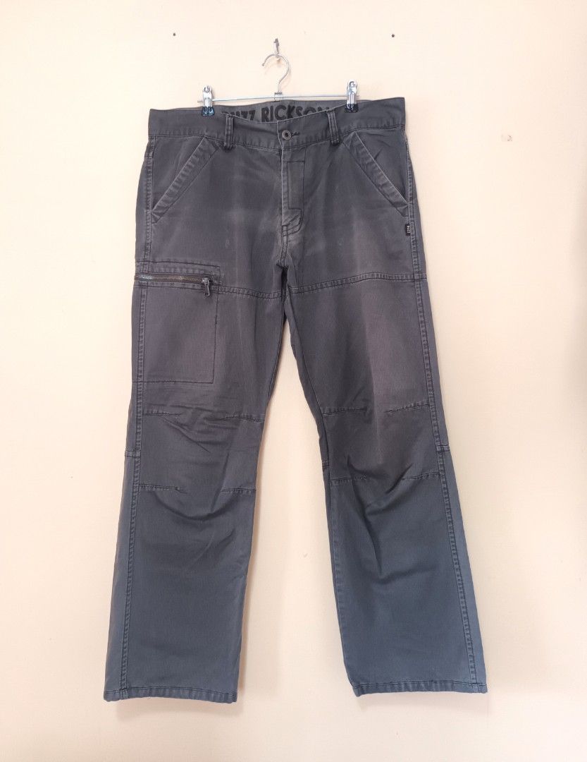 Denim Cargo Pants (Category: Jeans) located in Naga. Submitted by pawikann (Listing ID 1466912964, Image 1). Description: .