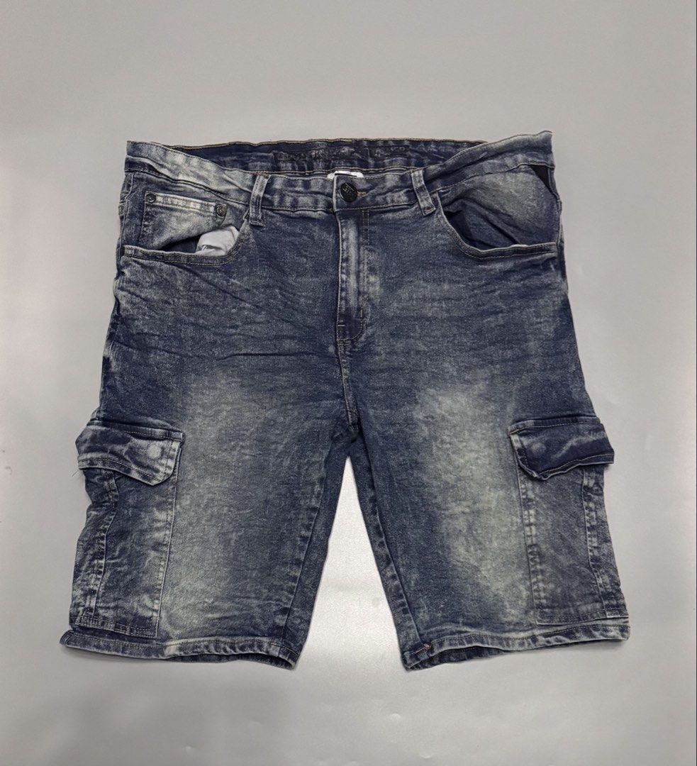 Denim short (Category: Shorts) located in Manila. Submitted by outgood.ph (Listing ID 1466940468, Image 1). Description: .