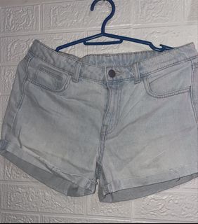 (Category: ) located in . Submitted by xyluv (Listing ID 1466784687, Image 1). Description: .