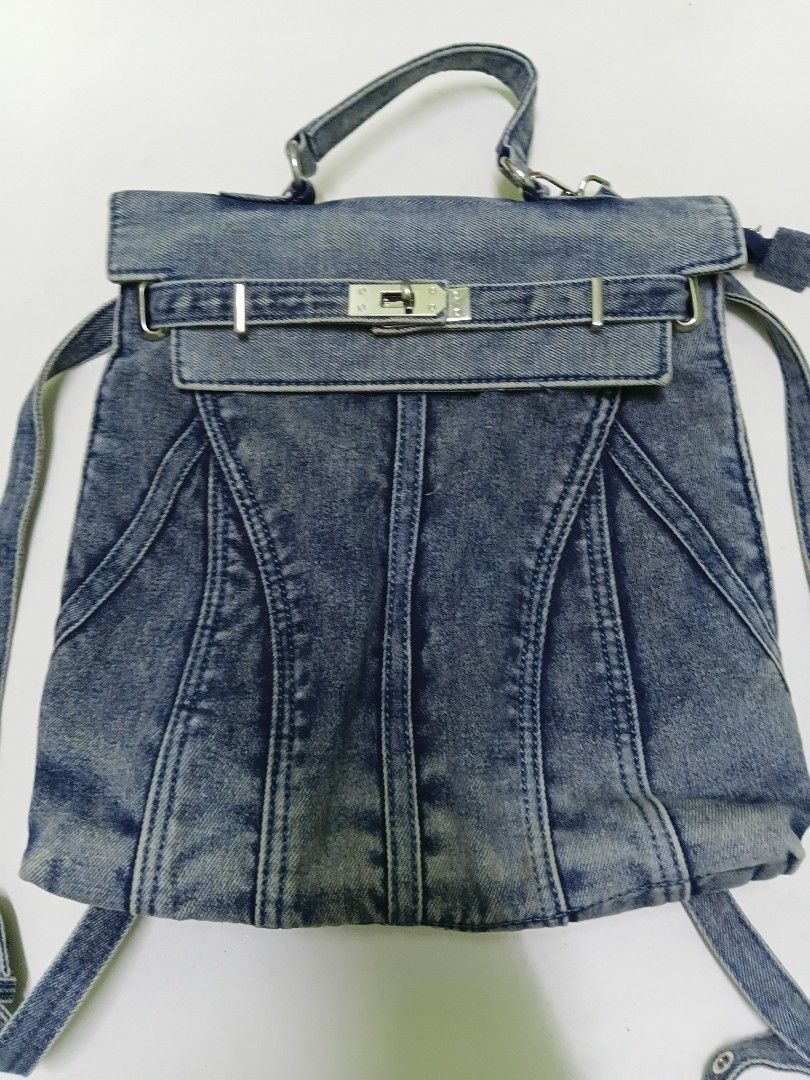 DENIM SMALL BACKPACK (Category: Backpacks) located in Manila. Submitted by daphnefinds (Listing ID 1466962588, Image 2). Description: no issues.