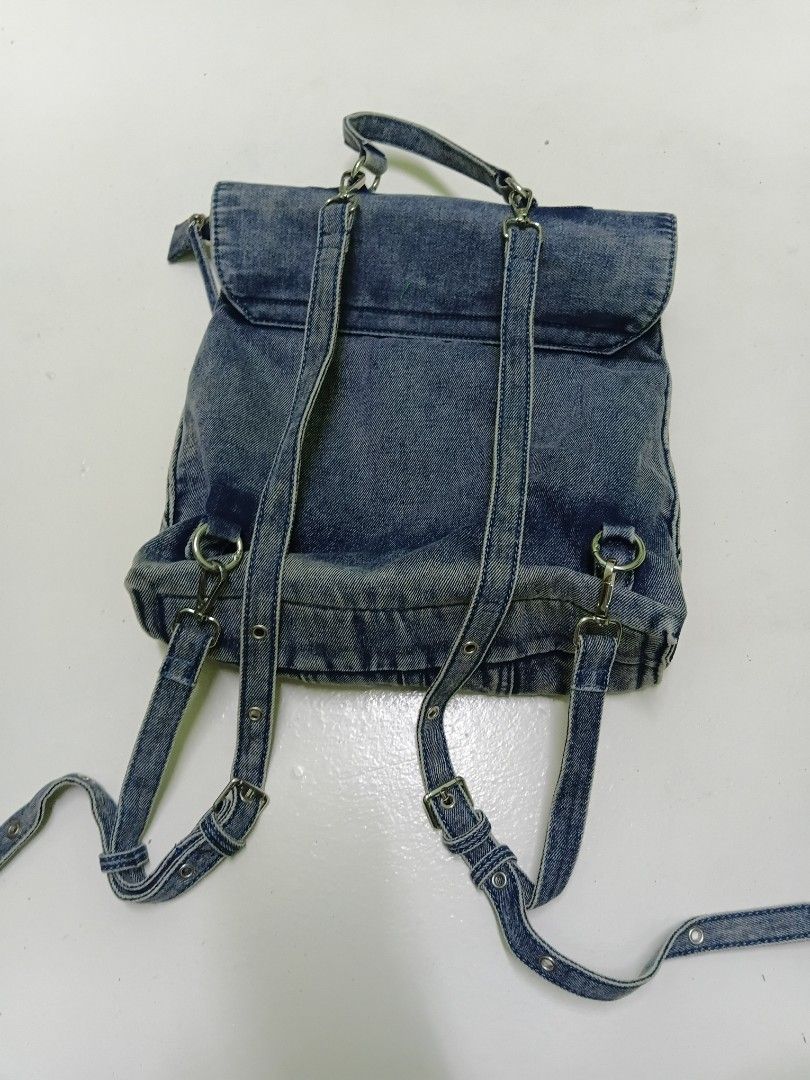 DENIM SMALL BACKPACK (Category: Backpacks) located in Manila. Submitted by daphnefinds (Listing ID 1466962588, Image 3). Description: no issues.