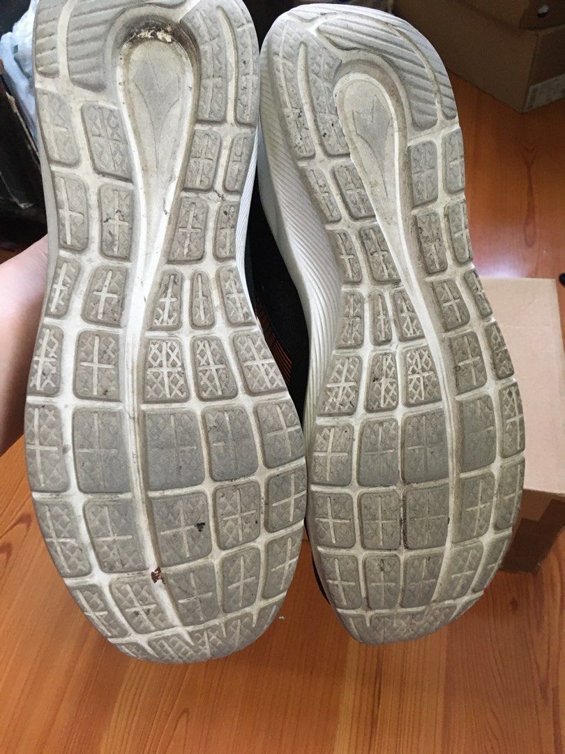 Diadora gildano (Category: Sneakers) located in San Juan City. Submitted by sashoppeepipi (Listing ID 1466783271, Image 3). Description: .