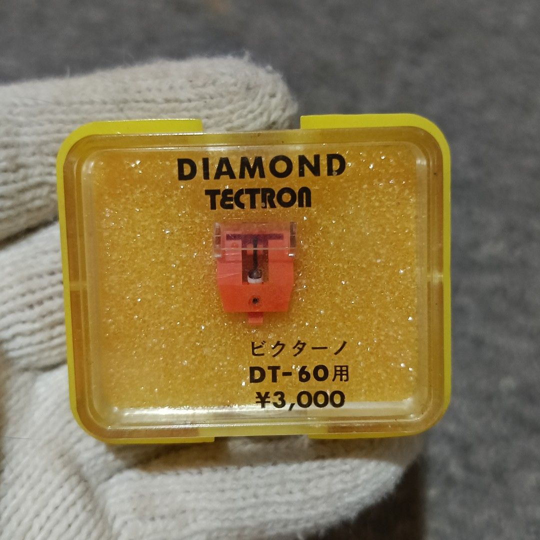 Diamond Tectron replacement turntable stylus (Category: Vintage Collectibles) located in Meycauayan. Submitted by redmants2011 (Listing ID 1466844301, Image 1). Description: Diamond Tectron replacement turntable stylus (record needle) compatible with Victor / JVC DT-60 (also fits Denon DSN-60 style cartridges). sealed new old stock.