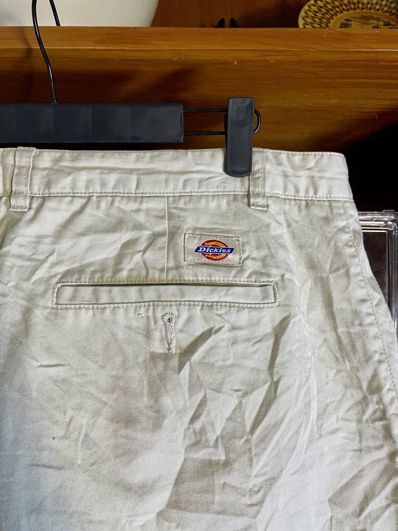 DICKIES (Category: Shorts) located in Davao. Submitted by the_rare_hustla (Listing ID 1466889744, Image 3). Description: DICKIES Issue None Need Wash Only Color rate 10/10 Width - 38 Length - 24 Size 38 on tag Dm If Interested!.