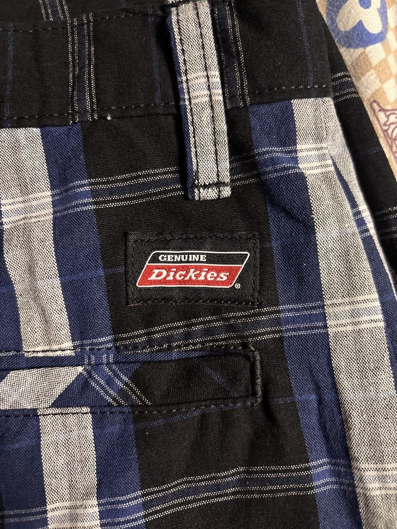 Genuine Dickies Black Plaid (Category: Shorts) located in Cabuyao City. Submitted by giothr1ft (Listing ID 1466890829, Image 3). Description: -Waist: 40 -Length: 25.5 -Thigh: 15 -Leg Hole: 13.