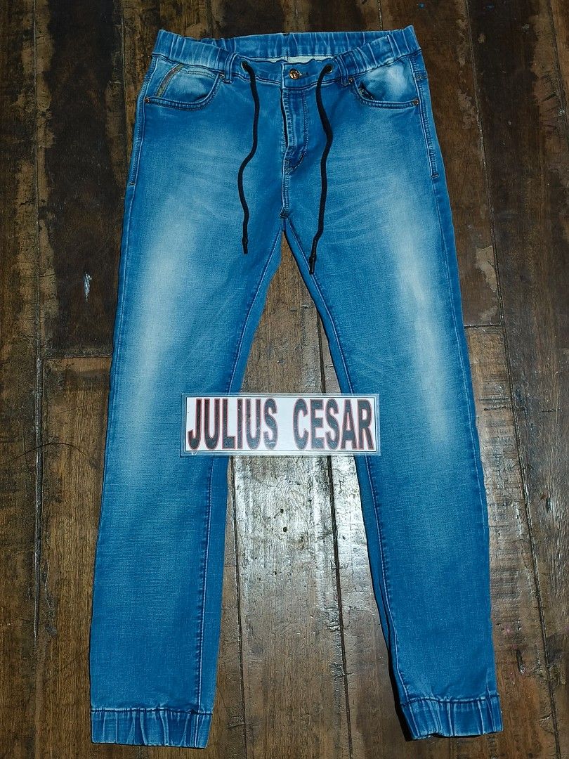 Diesel Blue Jogger Denim Jeans with Drawstring (Category: Joggers) located in Baguio. Submitted by thriftjc (Listing ID 1466967375, Image 2). Description: for sale DIESEL JOGGER JEANS size 32 actual waistline stretchable up to 34 waistline 39 length excellent cut wastag all details posted 1k + sf.
