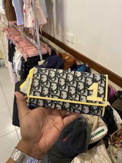 (Category: ) located in . Submitted by workmensph (Listing ID 1466908558, Image 1). Description: .
