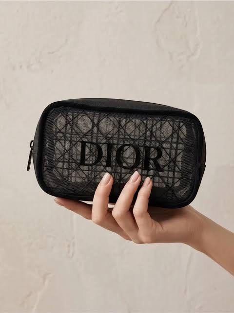 Dior Black Mesh Makeup Pouch (Category: Purses & Pouches) located in Taytay. Submitted by angeltyyyy (Listing ID 1466941556, Image 1). Description: selling this authentic Dior black mesh pouch, perfect lagayan ng anik anik! 😂💓 loc: taytay, rizal (can also ship from QC and Pasay, depending on sched 💗).