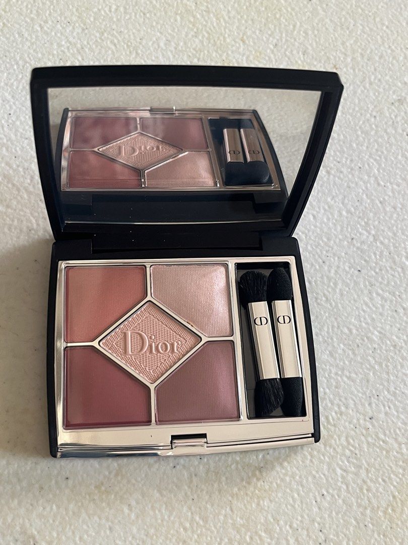 DIOR EYESHADOW PALETTE 729 UNBOXED (Category: Makeup) located in Manila. Submitted by luxeclassyshop (Listing ID 1466776841, Image 1). Description: DIOR EYESHADOW PALETTE 729 UNBOXED Shade 729 ROSA MUTABILIS 7g Original.