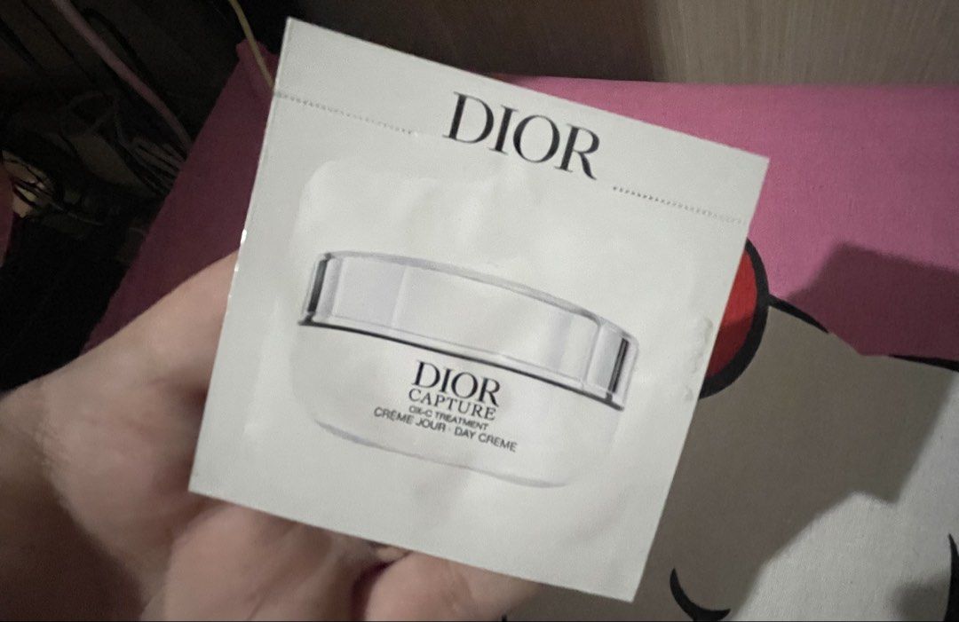 Dior Forever Skin Wear (Category: Makeup) located in Manila. Submitted by kimmy2522 (Listing ID 1466901579, Image 3). Description: Dior Forever Skin Wear With freebies Shade : 0N Used 1 Sobrang puti pala🥲 Pm for more info, *Taguig Can do lalamove, j&t.