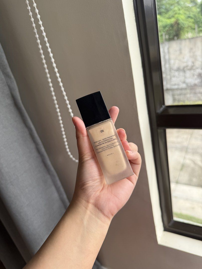 Dior Foundation (Category: Makeup) located in Imus. Submitted by diana2999 (Listing ID 1466875470, Image 2). Description: .
