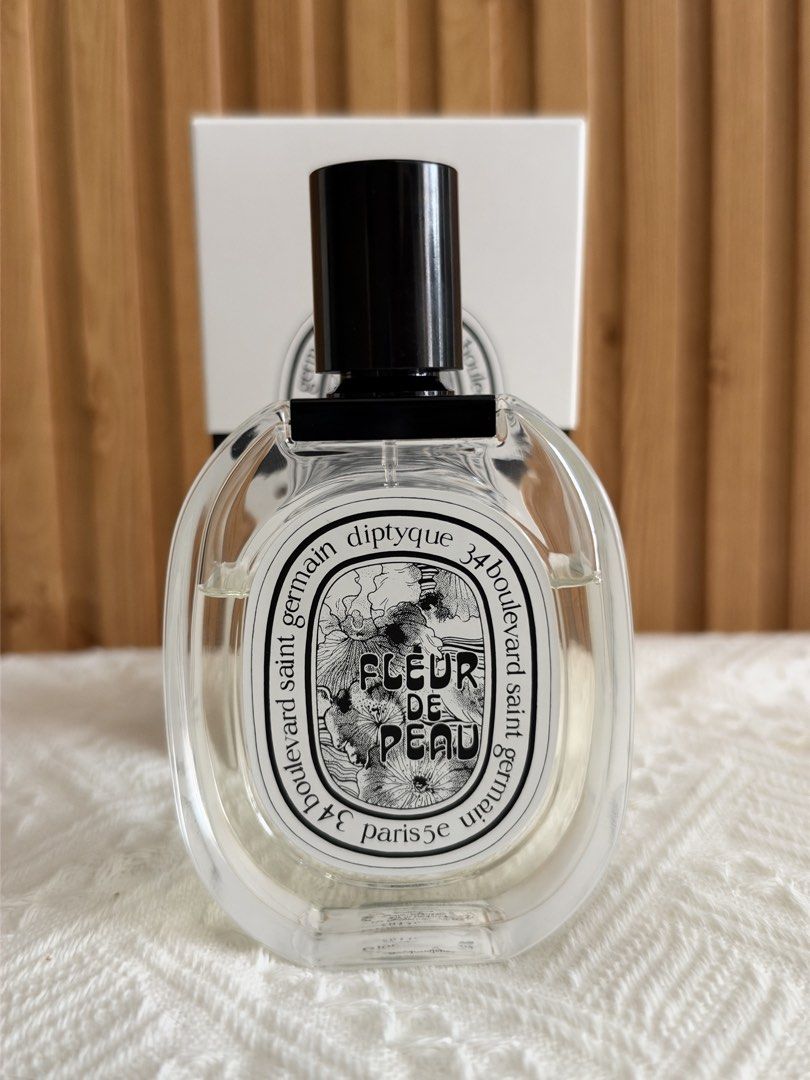 Diptyque Fleur de Peau EDT (Category: Fragrance & Deodorants) located in Binan City. Submitted by trishysabie (Listing ID 1466969149, Image 1). Description: Diptyque Fleur de Peau EDT About 80ml left Bought from Eau Botique, check pics for authenticity RFS: Making room for new perfume Location: Laguna Bel-air 3 Biñan Laguna .